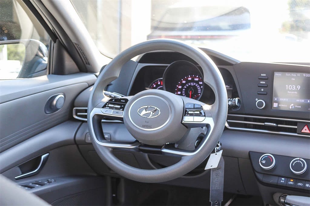 Thumbnail: 2023 Hyundai Elantra - 11