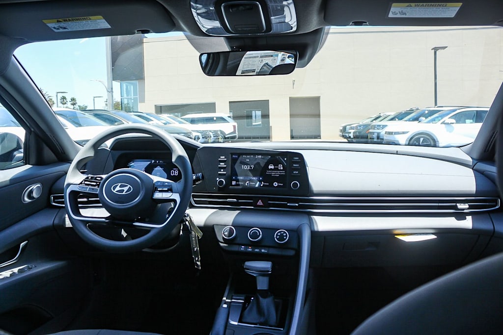 Thumbnail: 2026 Hyundai Elantra - 2