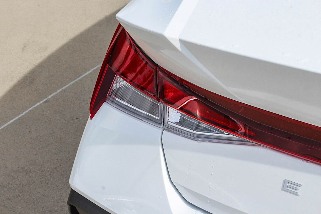 Thumbnail: 2026 Hyundai Elantra - 18