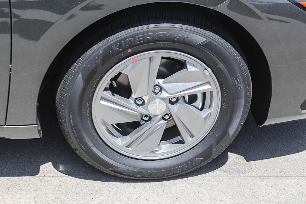 Thumbnail: 2026 Hyundai Elantra - 20