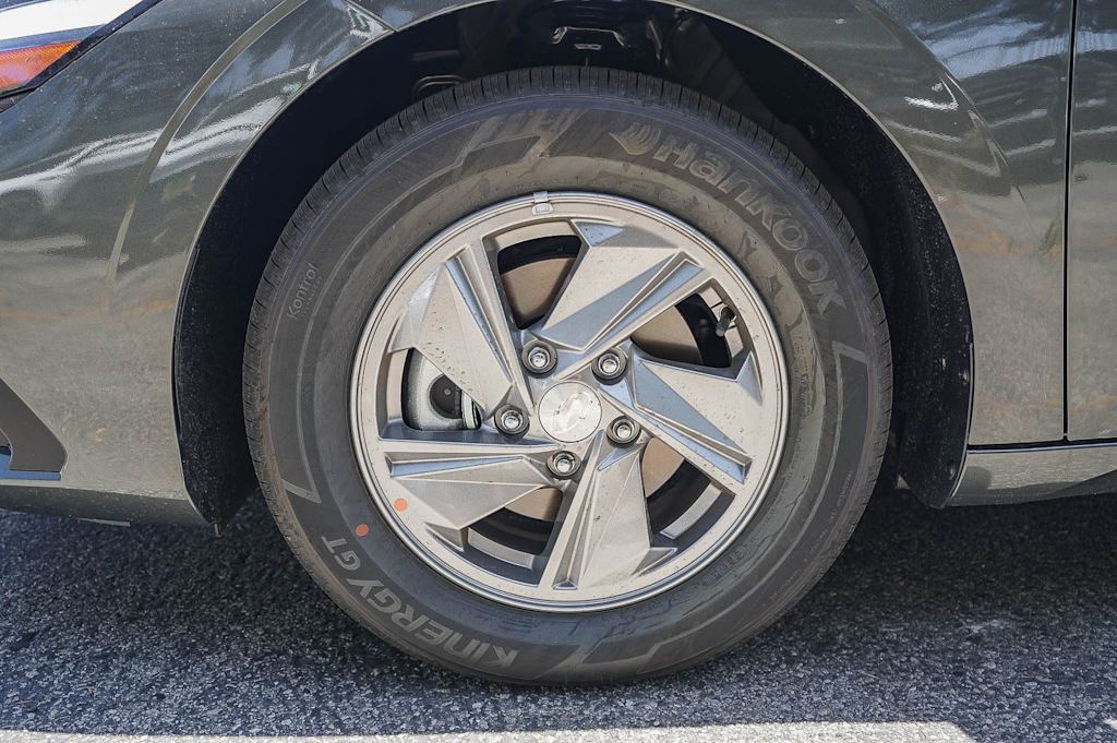 Thumbnail: 2026 Hyundai Elantra - 18