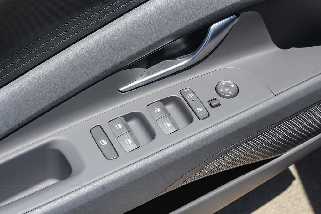 Thumbnail: 2026 Hyundai Elantra - 22