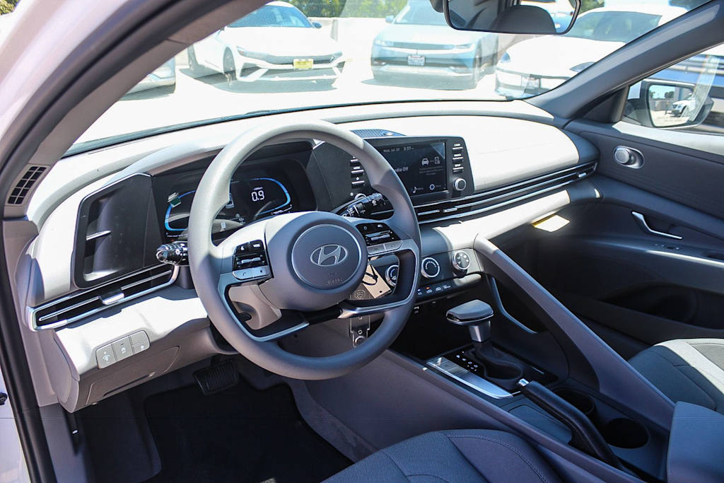 Thumbnail: 2026 Hyundai Elantra - 21