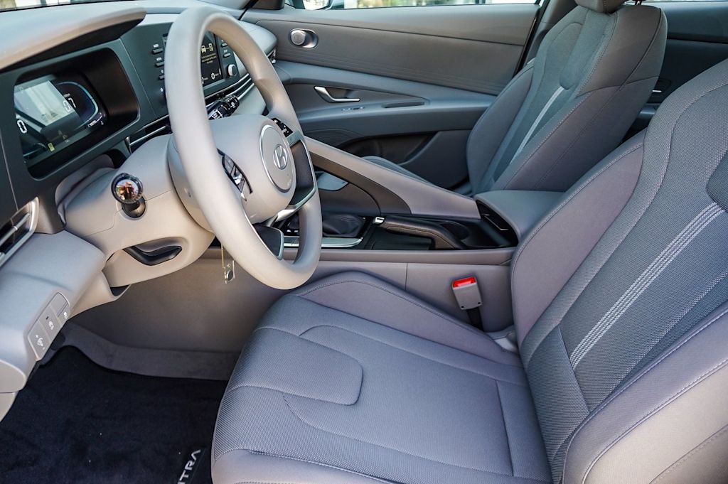 Thumbnail: 2026 Hyundai Elantra - 10