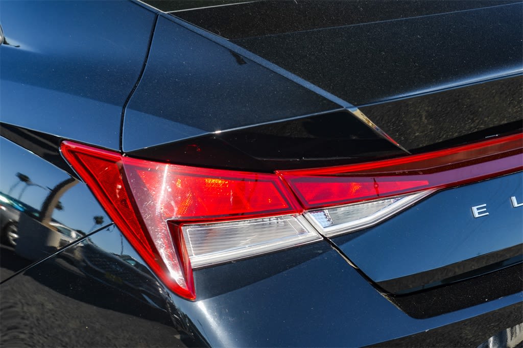 2022 Hyundai Elantra SEL 20