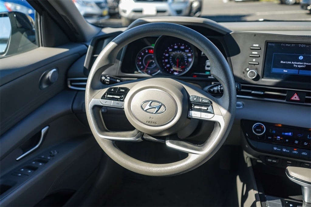 2022 Hyundai Elantra SEL 9