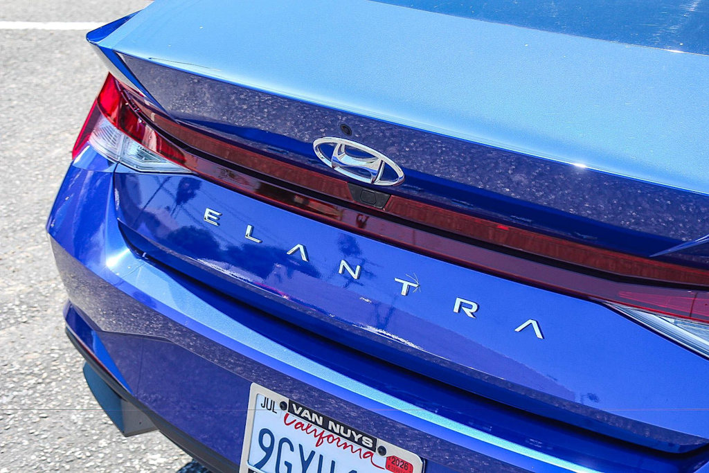 Thumbnail: 2023 Hyundai Elantra - 6