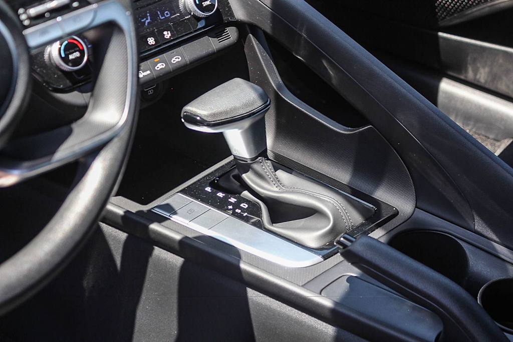 Thumbnail: 2023 Hyundai Elantra - 14