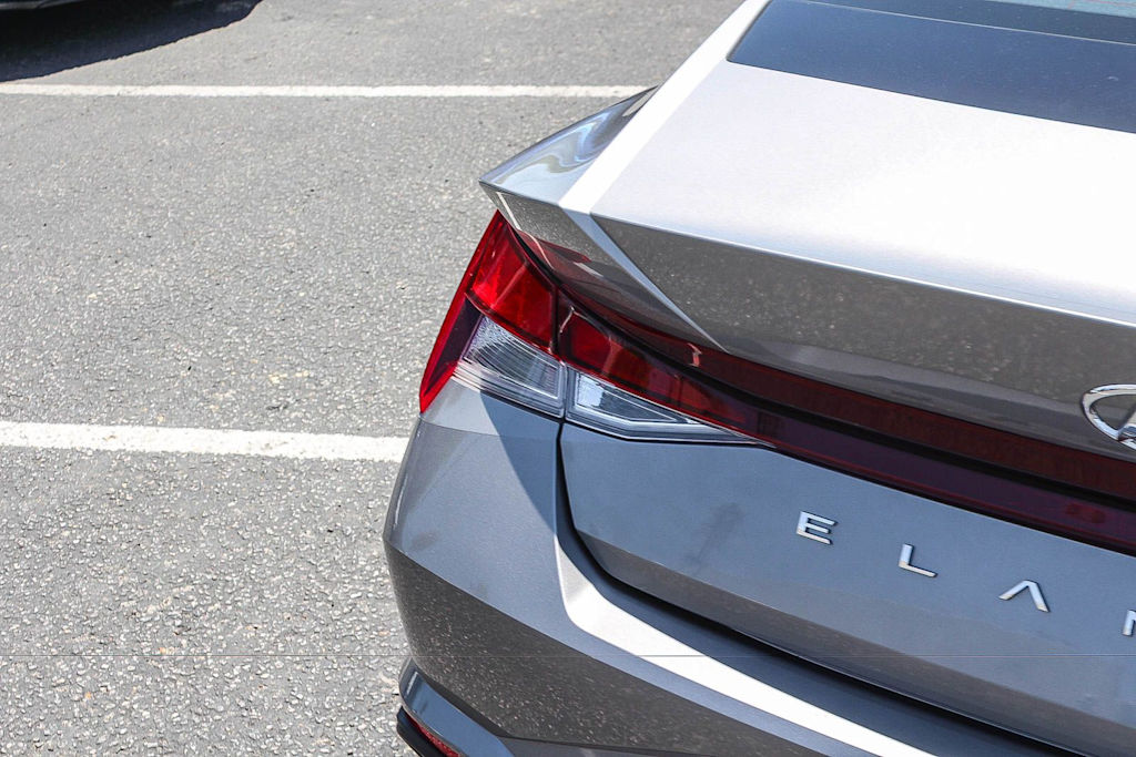 Thumbnail: 2023 Hyundai Elantra - 21