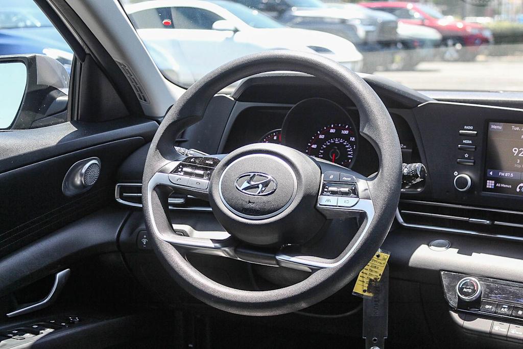 Thumbnail: 2023 Hyundai Elantra - 9