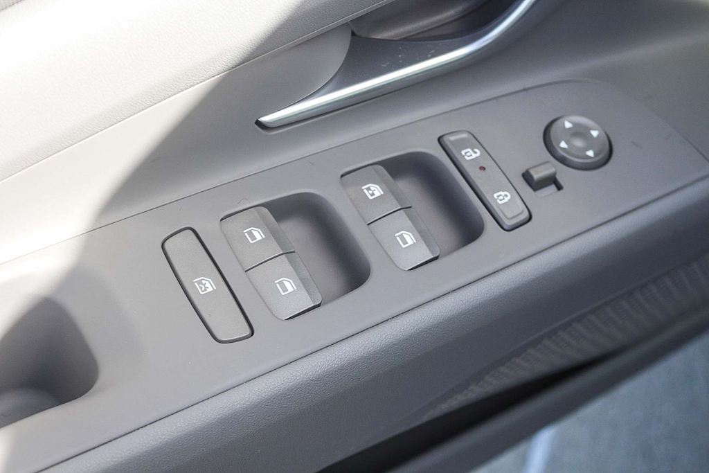 Thumbnail: 2026 Hyundai Elantra - 25