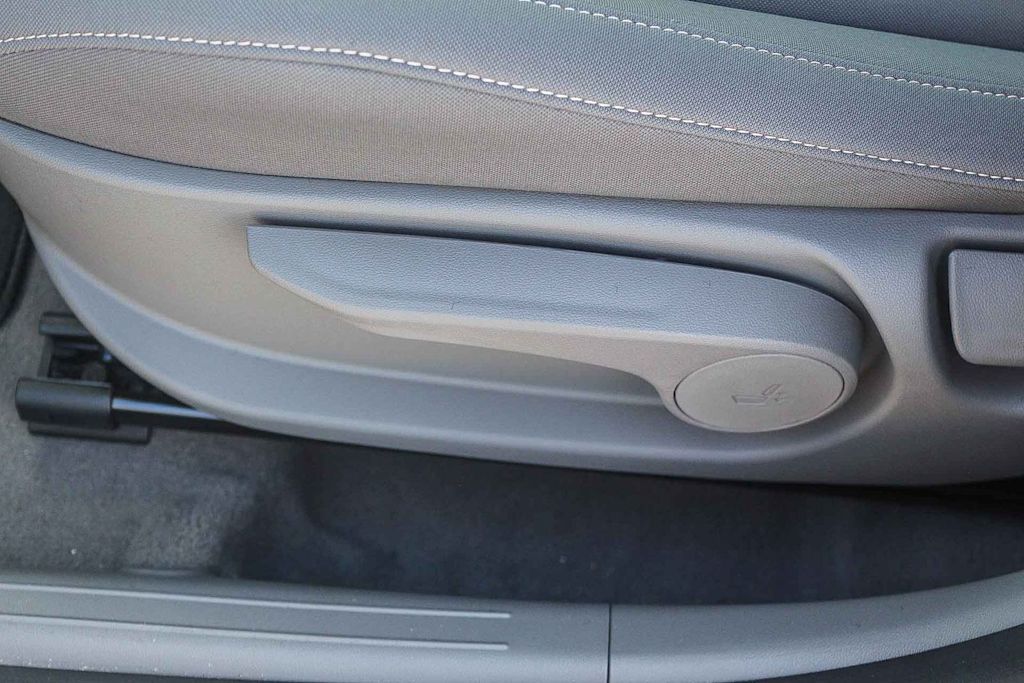 Thumbnail: 2026 Hyundai Elantra - 26