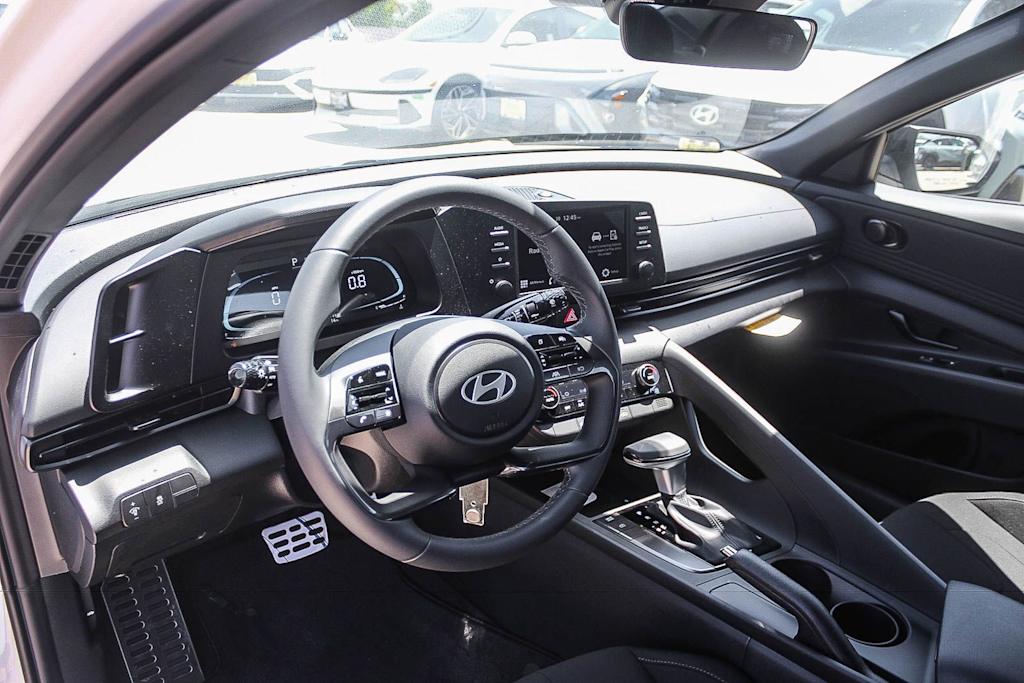 Thumbnail: 2026 Hyundai Elantra - 24