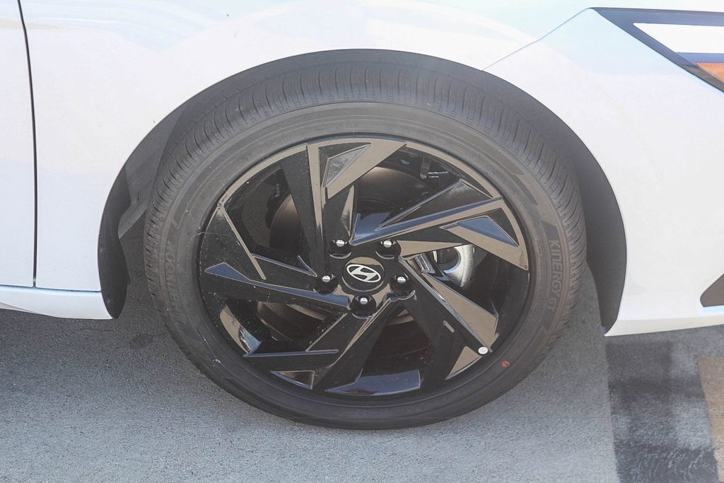 Thumbnail: 2026 Hyundai Elantra - 20