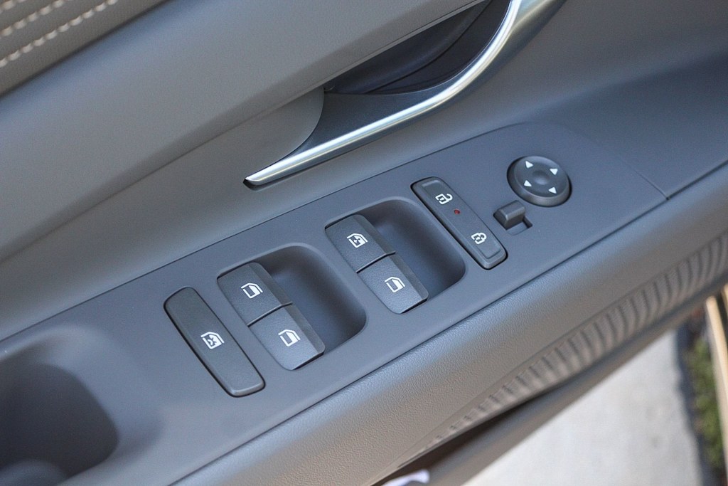 Thumbnail: 2026 Hyundai Elantra - 24