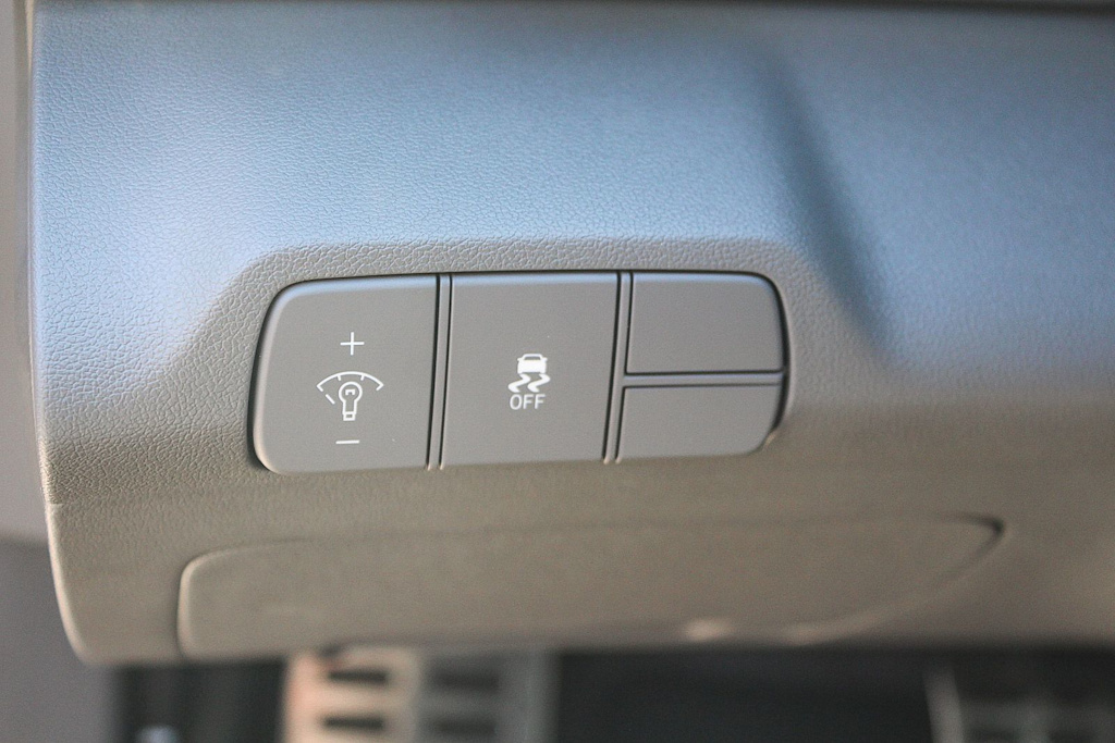 Thumbnail: 2026 Hyundai Elantra - 26