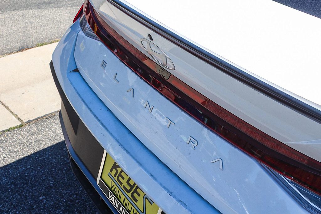 Thumbnail: 2026 Hyundai Elantra - 6