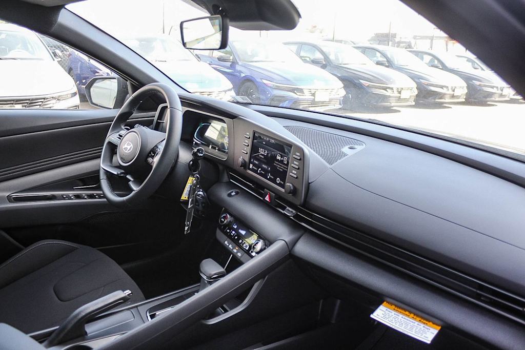 Thumbnail: 2026 Hyundai Elantra - 13