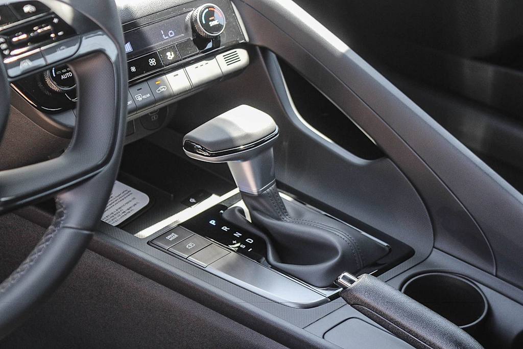 Thumbnail: 2026 Hyundai Elantra - 15