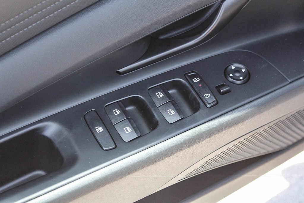 Thumbnail: 2026 Hyundai Elantra - 23
