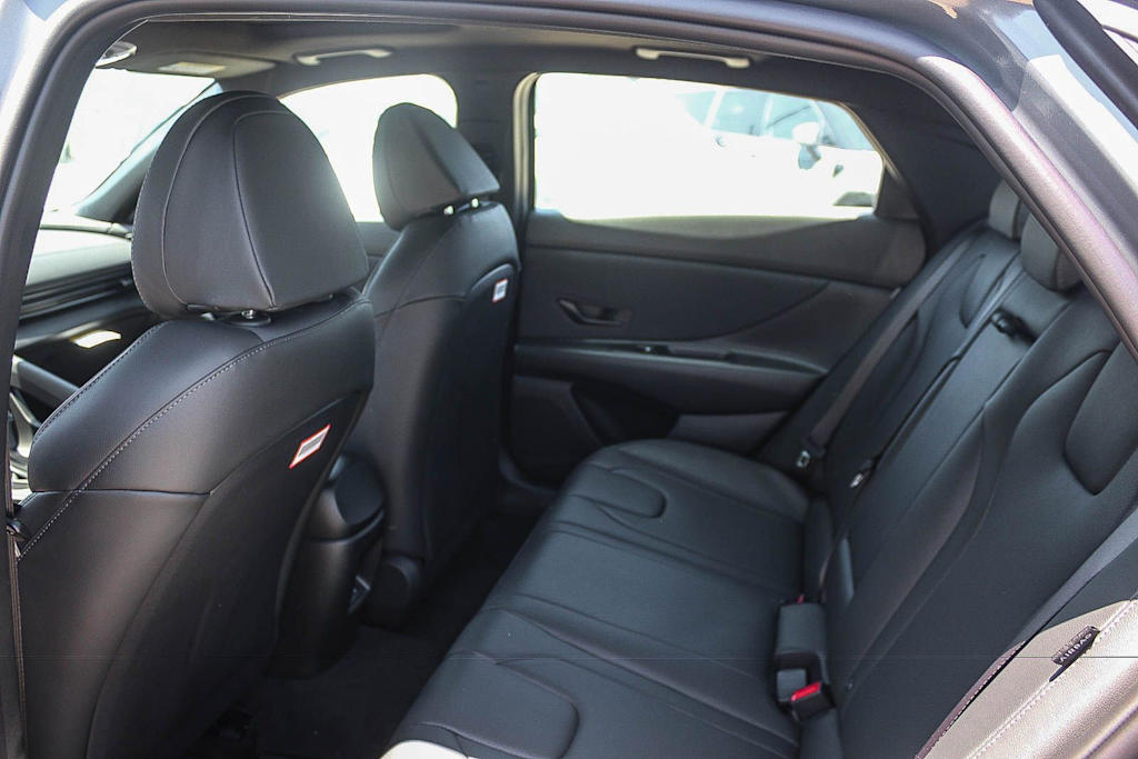 Thumbnail: 2026 Hyundai Elantra - 10