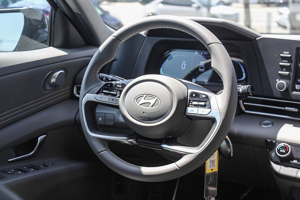 Thumbnail: 2026 Hyundai Elantra - 9