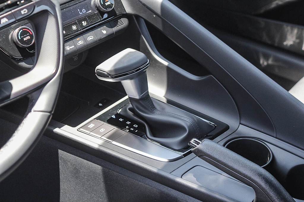 Thumbnail: 2026 Hyundai Elantra - 15