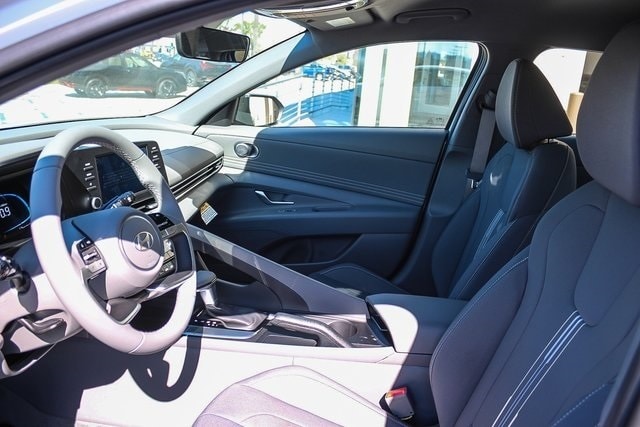 Thumbnail: 2025 Hyundai Elantra - 11