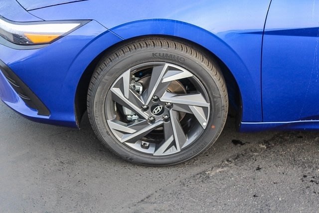 Thumbnail: 2025 Hyundai Elantra - 22