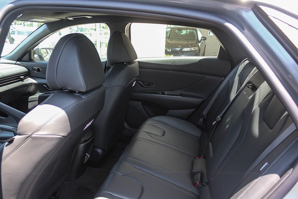 Thumbnail: 2026 Hyundai Elantra - 11