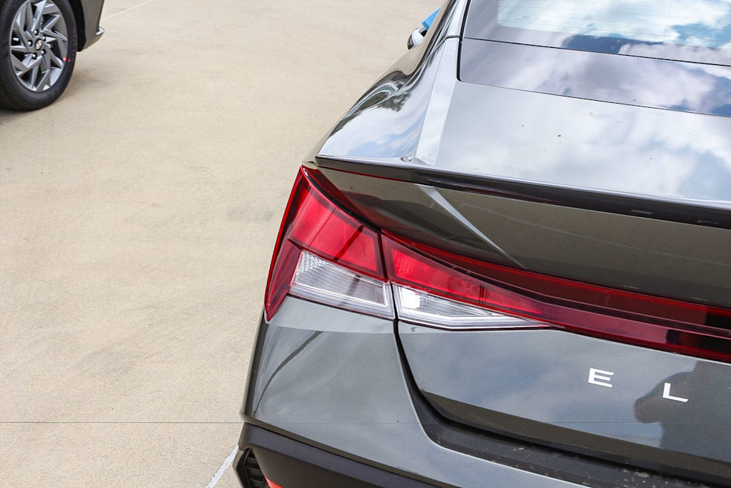 Thumbnail: 2026 Hyundai Elantra - 19