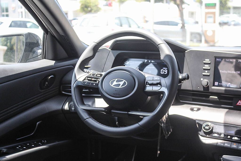 Thumbnail: 2026 Hyundai Elantra - 12