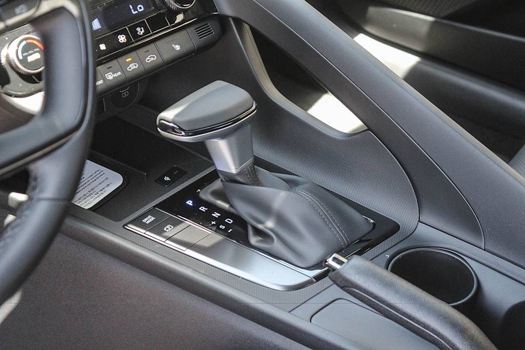 Thumbnail: 2026 Hyundai Elantra - 15