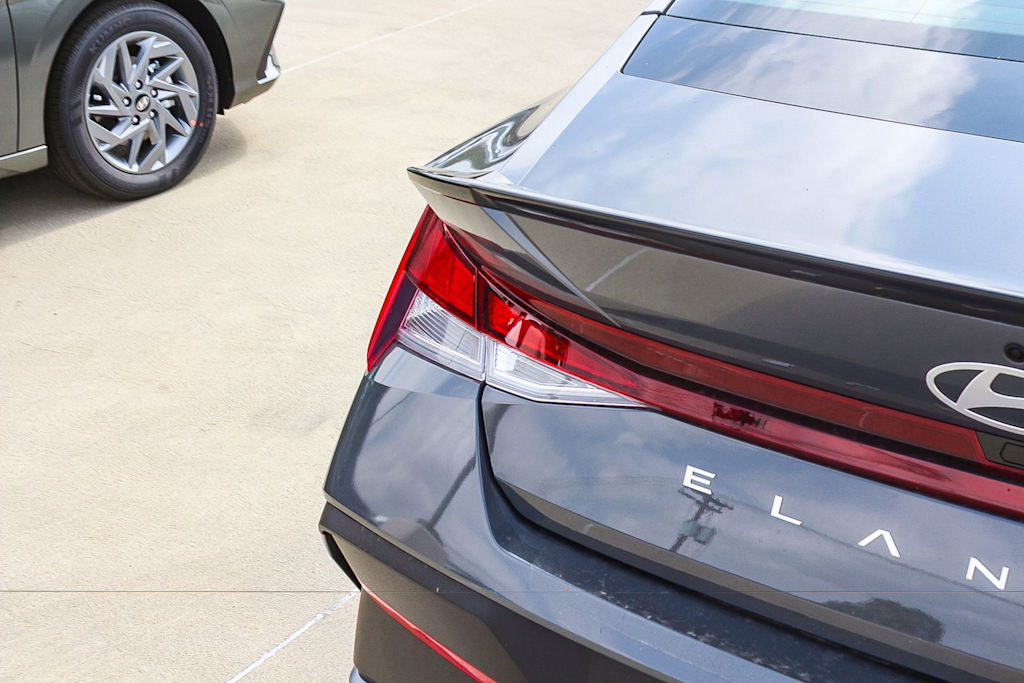 Thumbnail: 2026 Hyundai Elantra - 18