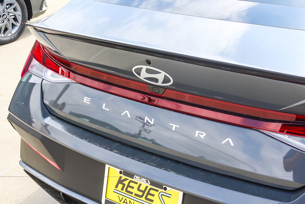 Thumbnail: 2026 Hyundai Elantra - 6