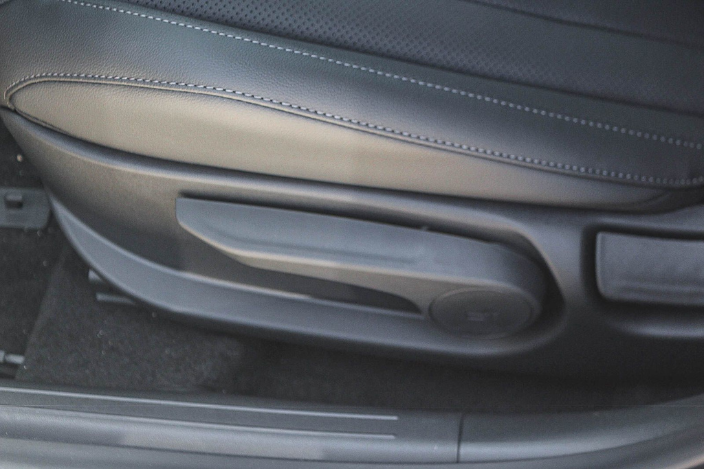 Thumbnail: 2026 Hyundai Elantra - 26