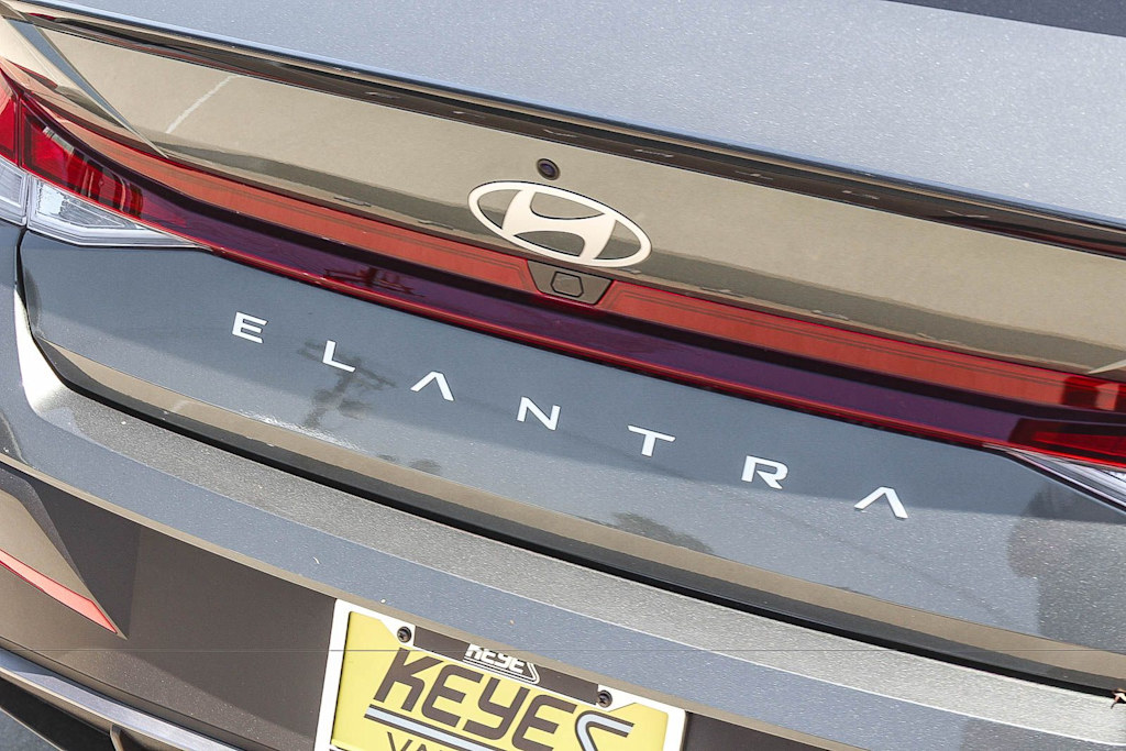 Thumbnail: 2026 Hyundai Elantra - 6