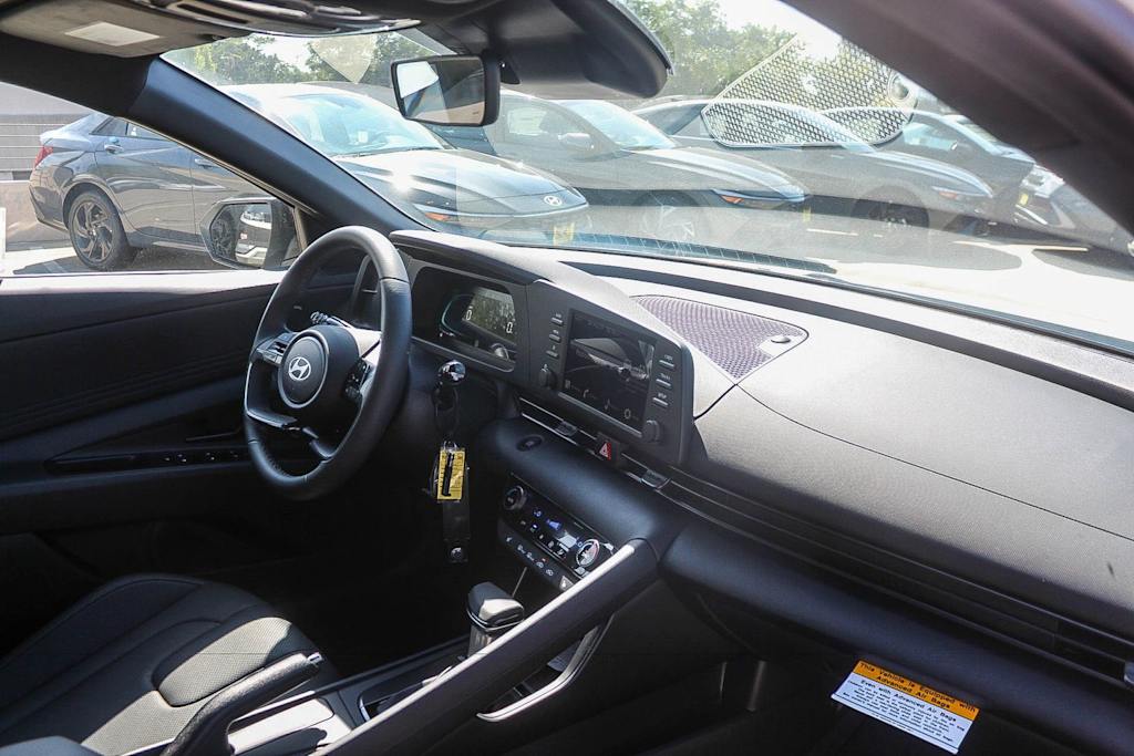 Thumbnail: 2026 Hyundai Elantra - 12