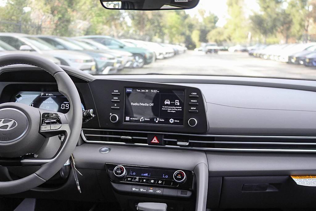 Thumbnail: 2026 Hyundai Elantra - 14