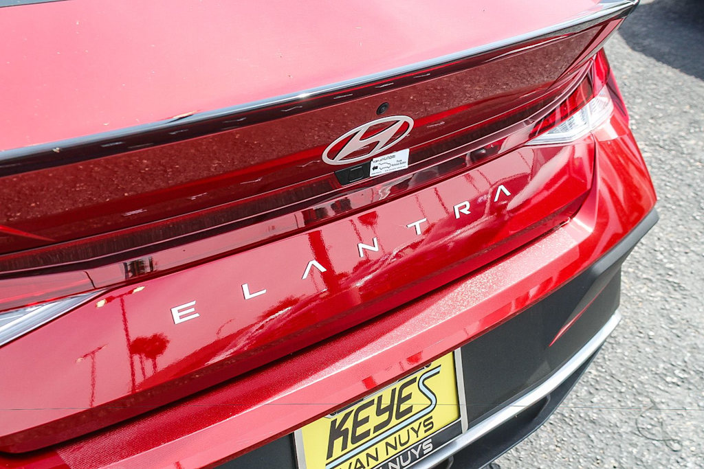 Thumbnail: 2025 Hyundai Elantra - 31