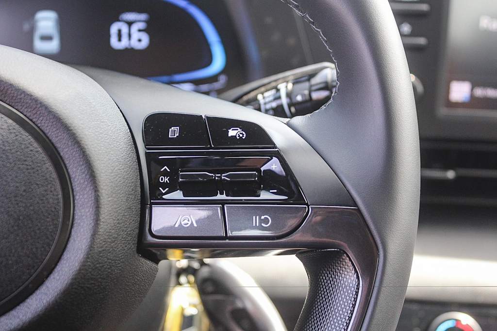 Thumbnail: 2025 Hyundai Elantra - 28