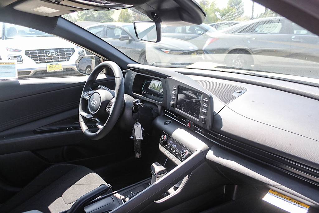 Thumbnail: 2026 Hyundai Elantra - 12