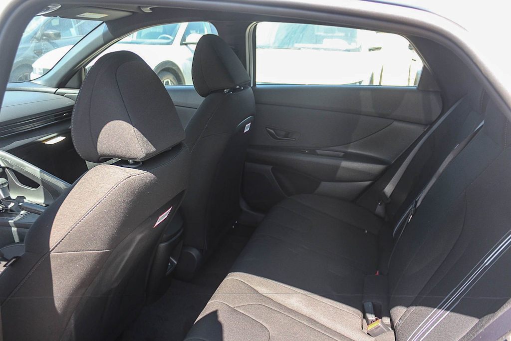 Thumbnail: 2026 Hyundai Elantra - 10