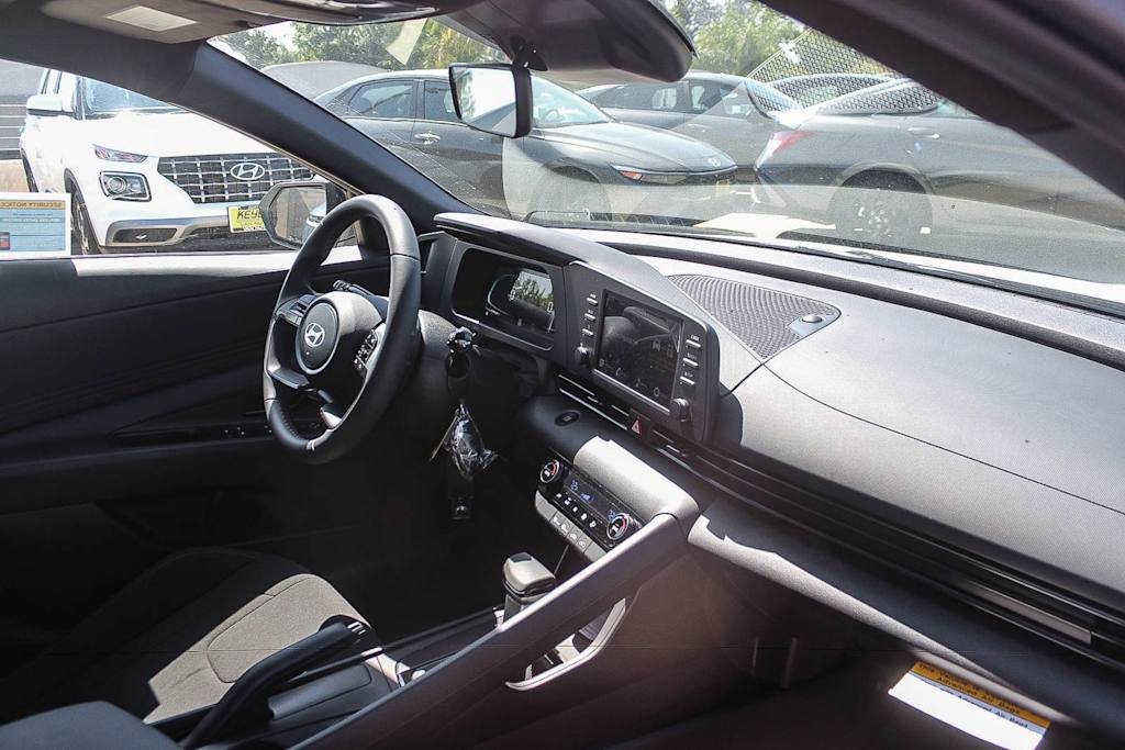 Thumbnail: 2026 Hyundai Elantra - 11
