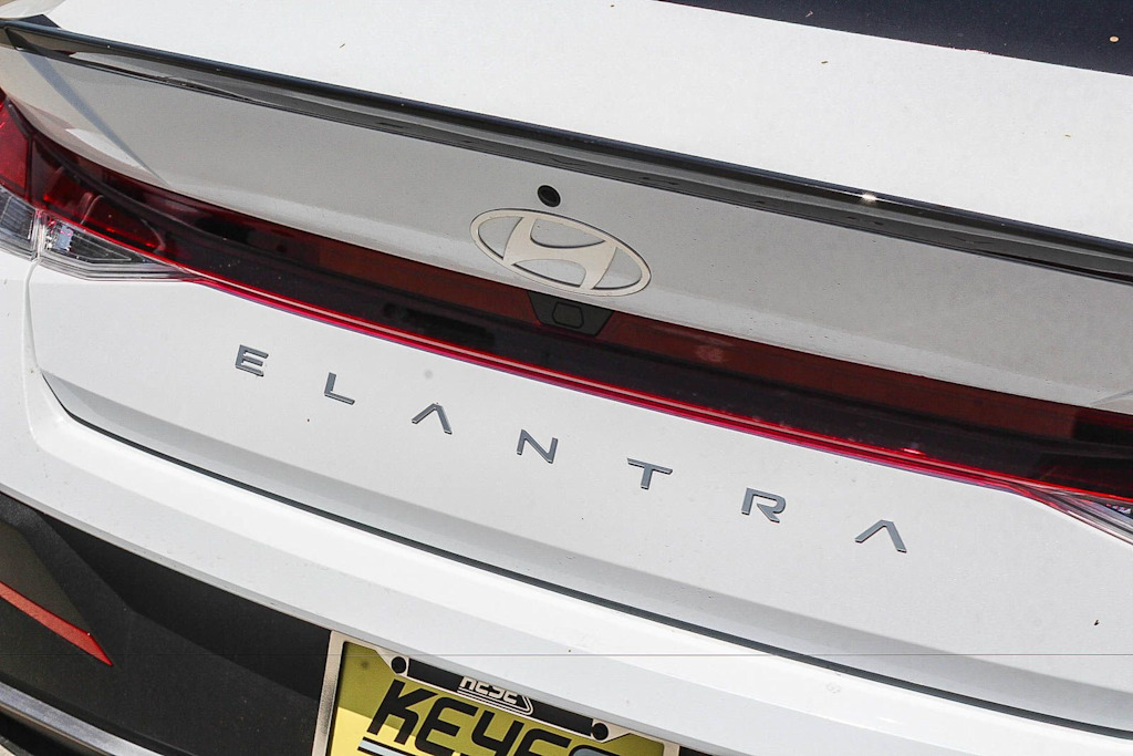 Thumbnail: 2026 Hyundai Elantra - 18