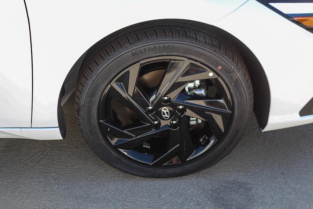 Thumbnail: 2026 Hyundai Elantra - 21