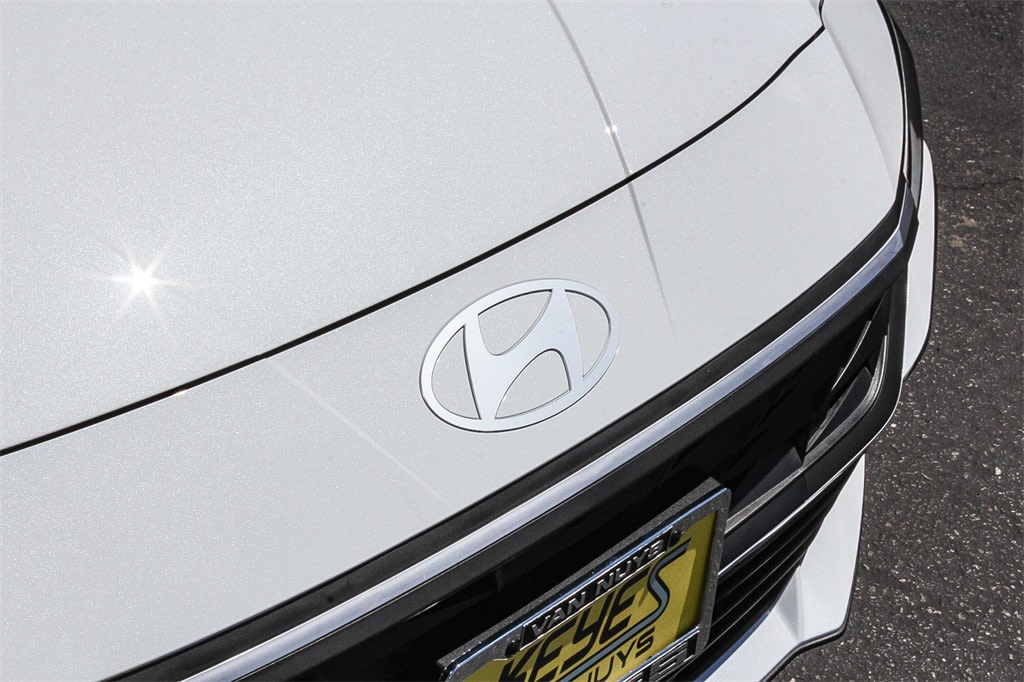 Thumbnail: 2025 Hyundai Elantra - 20