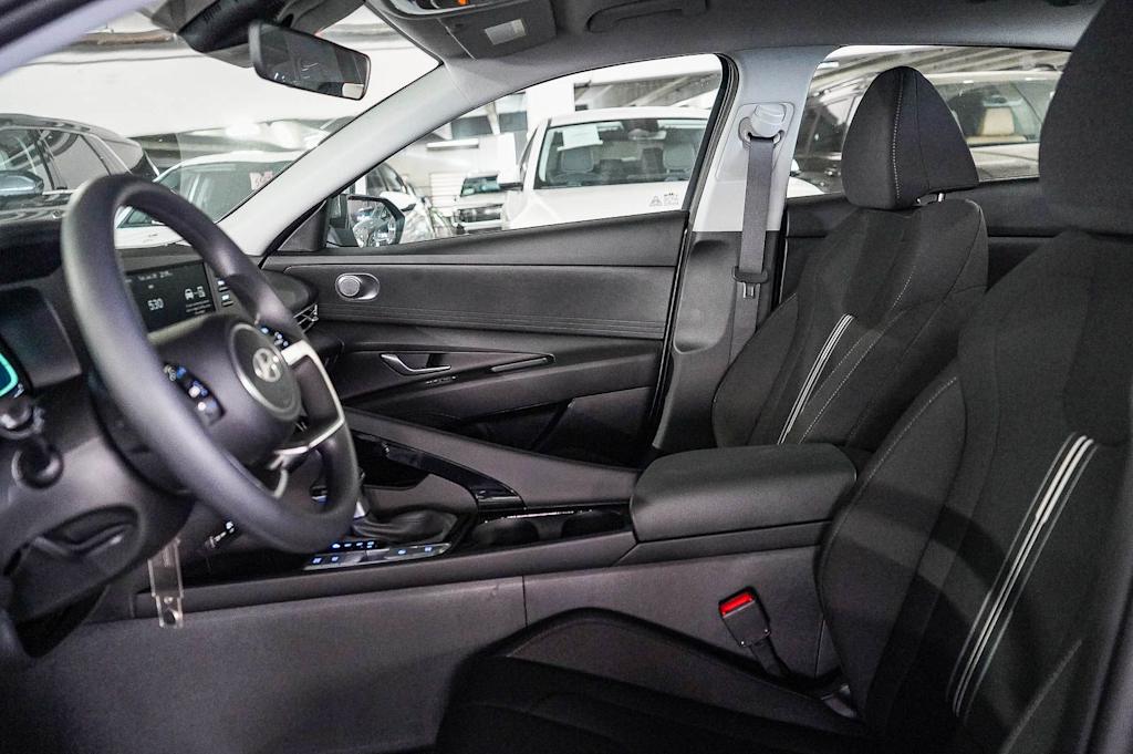 Thumbnail: 2026 Hyundai Elantra - 9