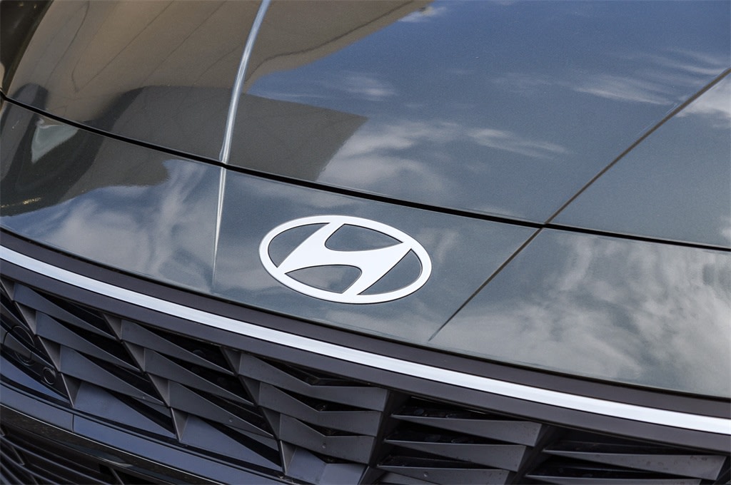 Thumbnail: 2025 Hyundai Elantra - 5