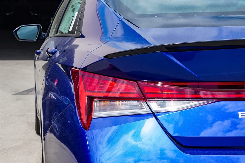 Thumbnail: 2025 Hyundai Elantra - 16